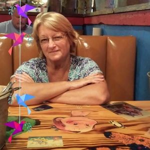 Meet your Posher, Eva